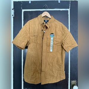 Duluth Alaska Hardgear Men's Short Sleeve Shirt in Brown Woodgrain